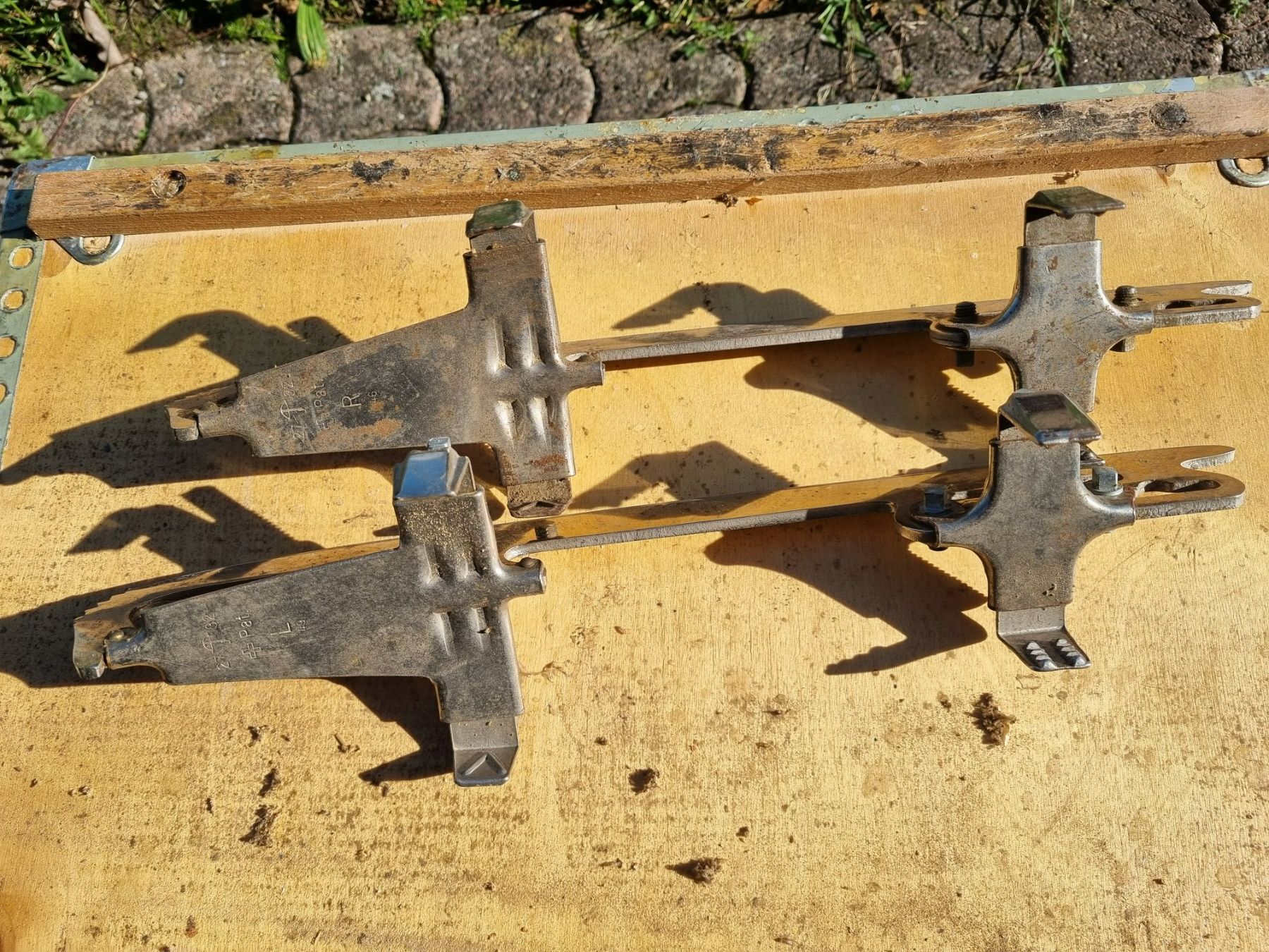 Pattini da ghiaccio: Schlittschuhe Antik – Usato da Rheinklingen venduto da Weinberg14 2