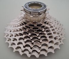 neue Kassette Shimano 105, 11-fach, 11-30 Zähne, CS-R7000