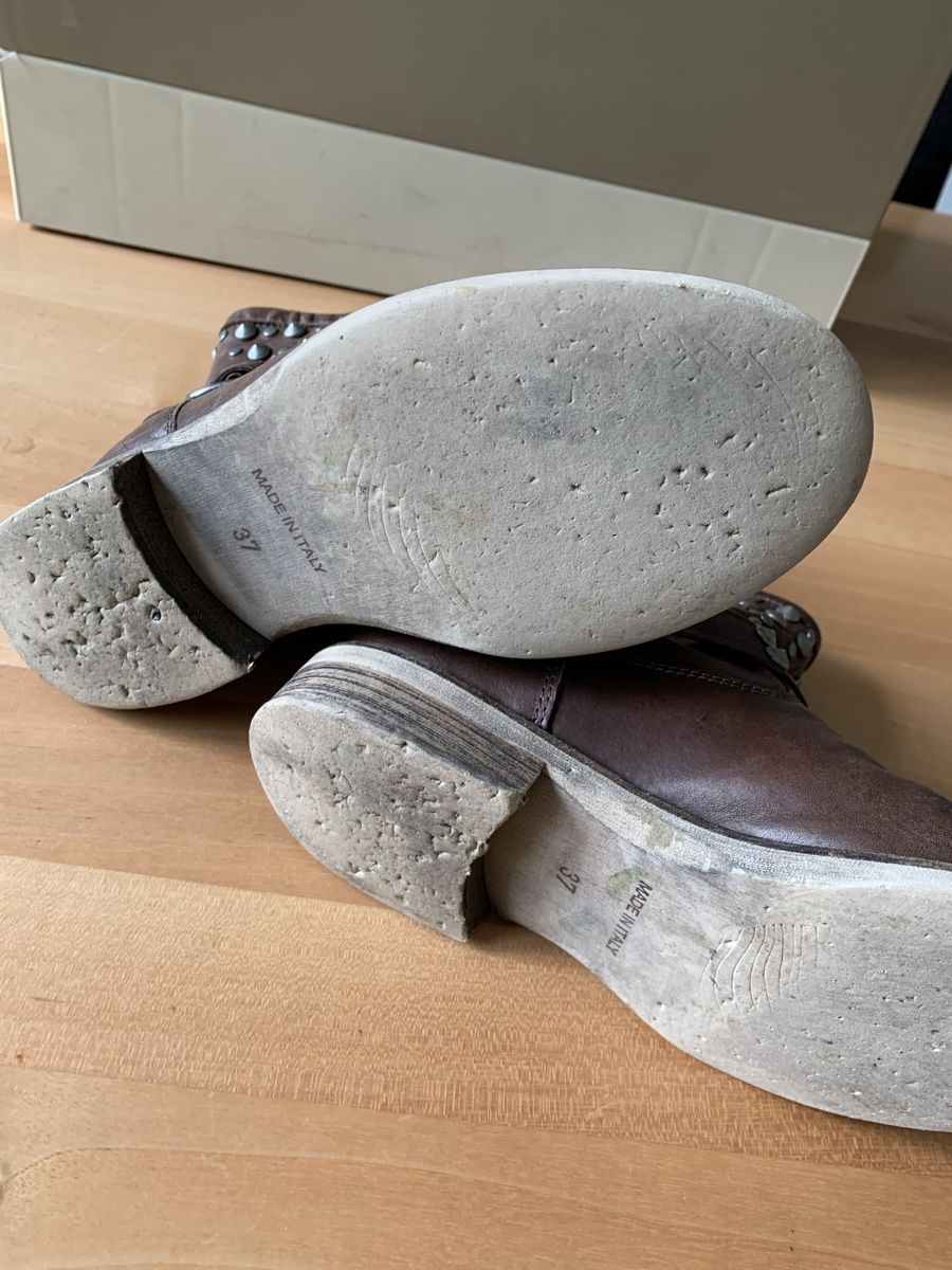 Damenschuhe: Leder Stiefel mit Nieten Gr. 37 – Gebraucht aus Mettmenstetten von _4_YOU_ 5