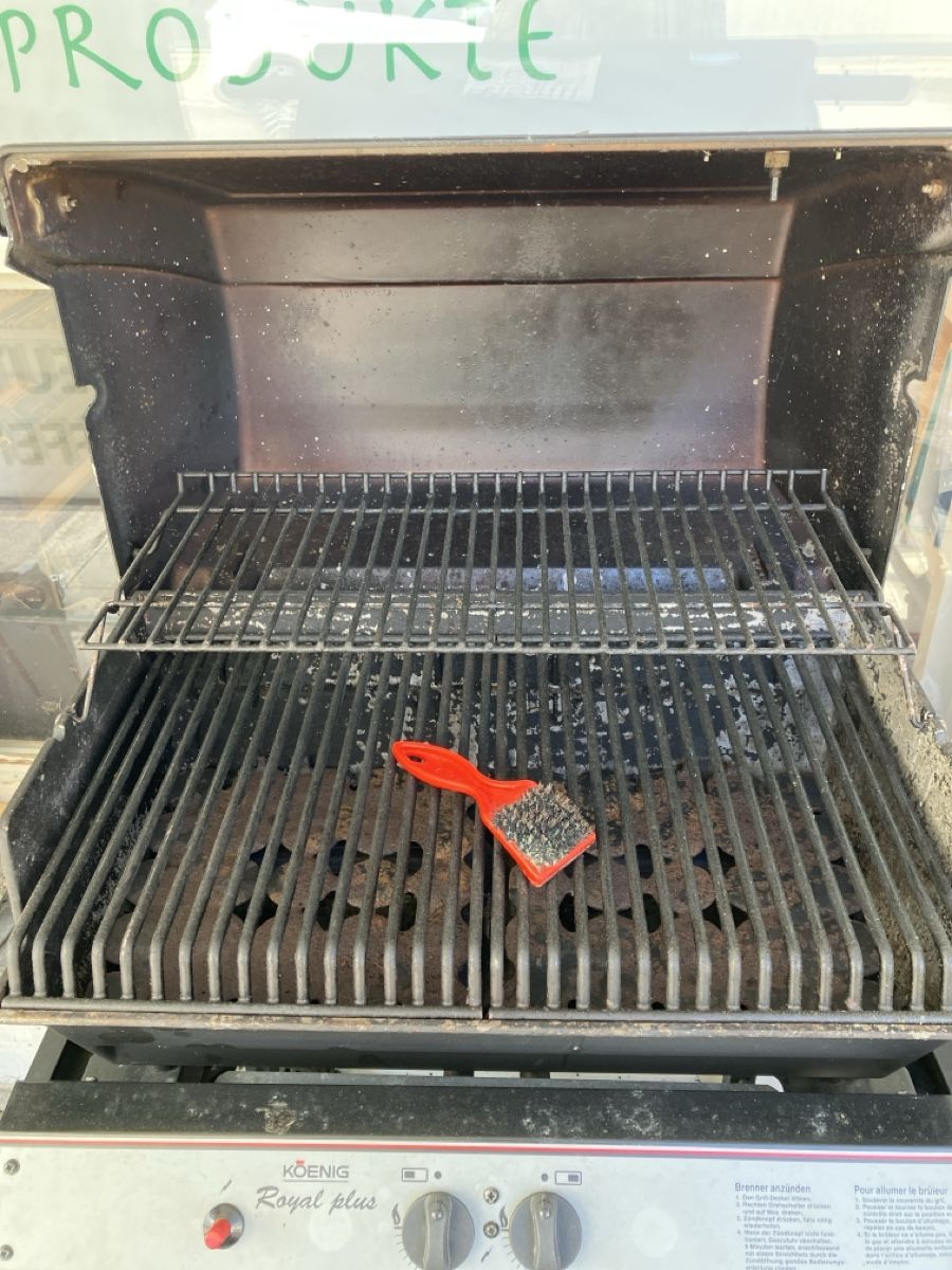 König Griglie: Gasgrill Koenig Royal plus – Usato da Erlenbach im Simmental! venduto da Simmentaler-Perlen 2