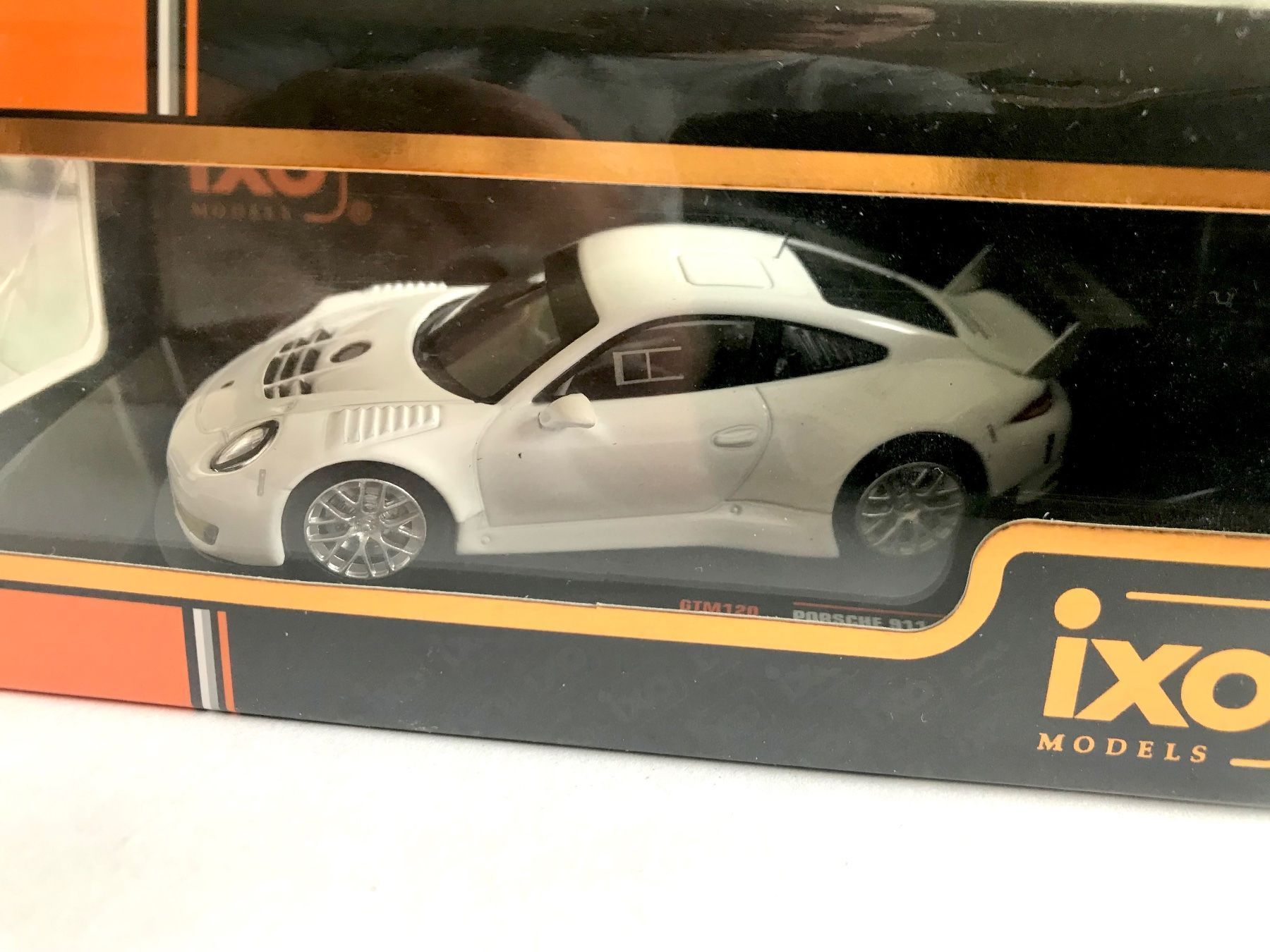 Porsche Modellautos: 1:43 Porsche 911GT3R IXO – Neu und originalverpackt aus Zürich von tomakomai 4