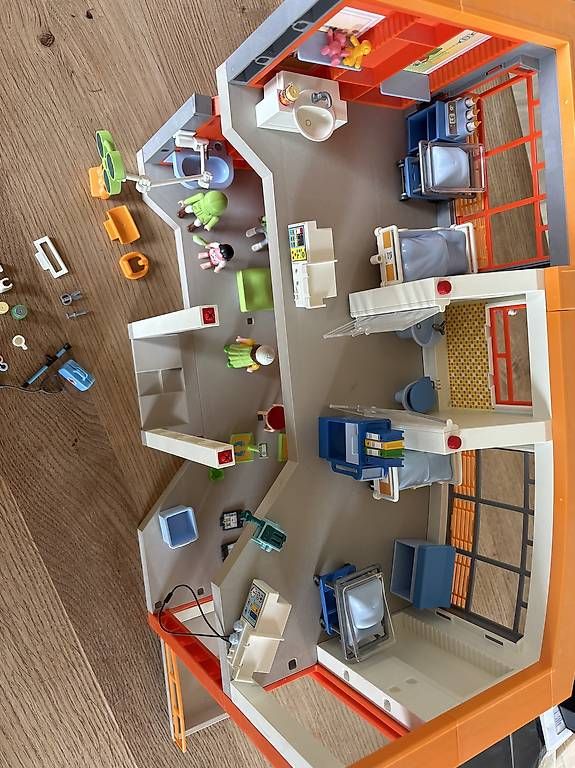 Giocattoli: Playmobil Spital/Klinik – Usato da Schüpfheim venduto da pepper03 3