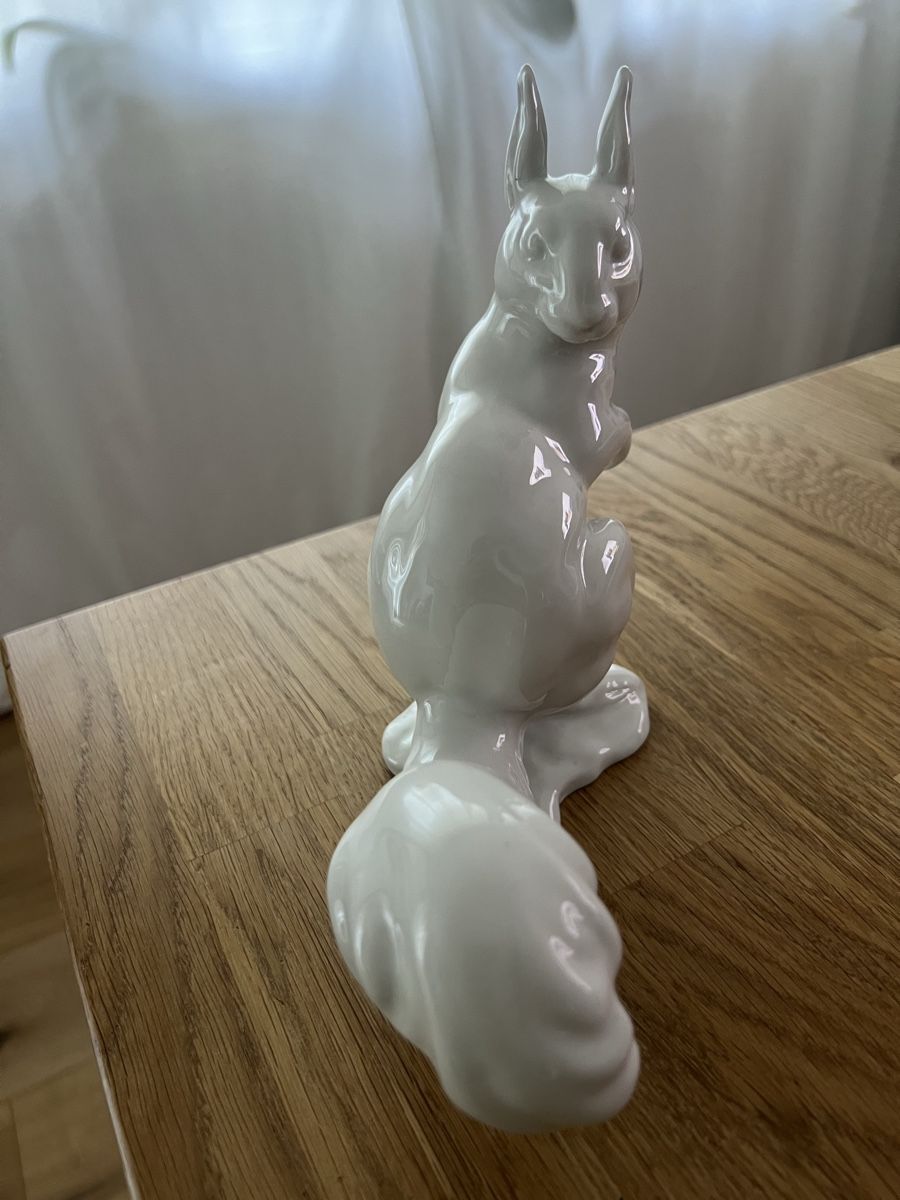 Statuette: Langenthaler Eichhörnchen 1956 – Usato da Schöftland venduto da mamajasima5 2