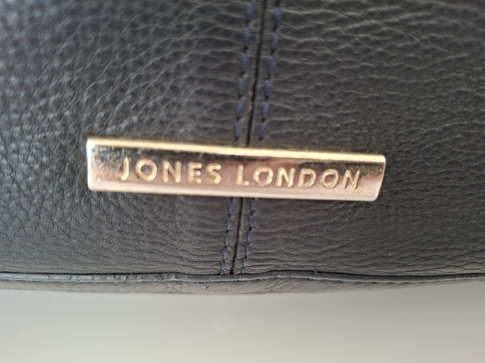 Jones Sacs femmes: Sac cabas Jones Bootmaker 100% cuir noir – D'occasion à Lutry par Sim_Sta 1