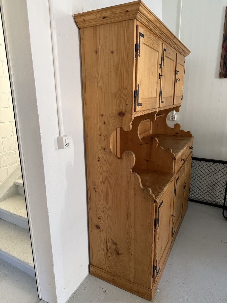 Büffets: Buffet  Massivholz – Gebraucht aus Lungern von Blauhausfrau 1