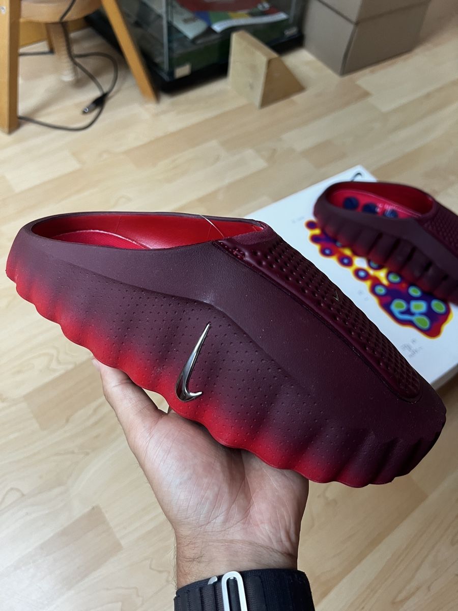 Nike Chaussures hommes: Nike Mind red – Neuf avec emballage d'origine à Estavayer-le-Lac par math_c5kc