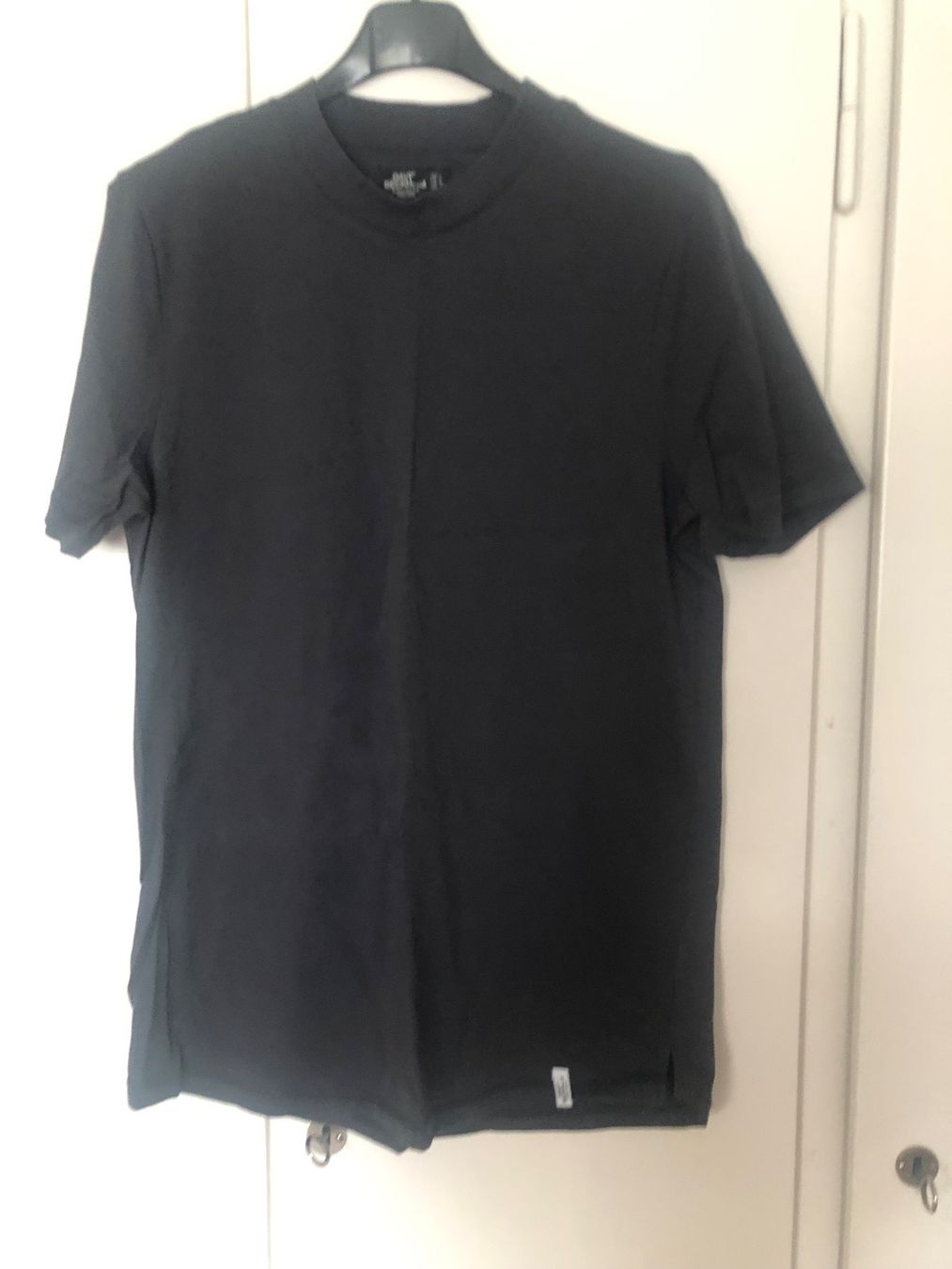 H&M T-shirt: T-Shirt Long Gr S – Usato da Zürich venduto da Herbion1 1
