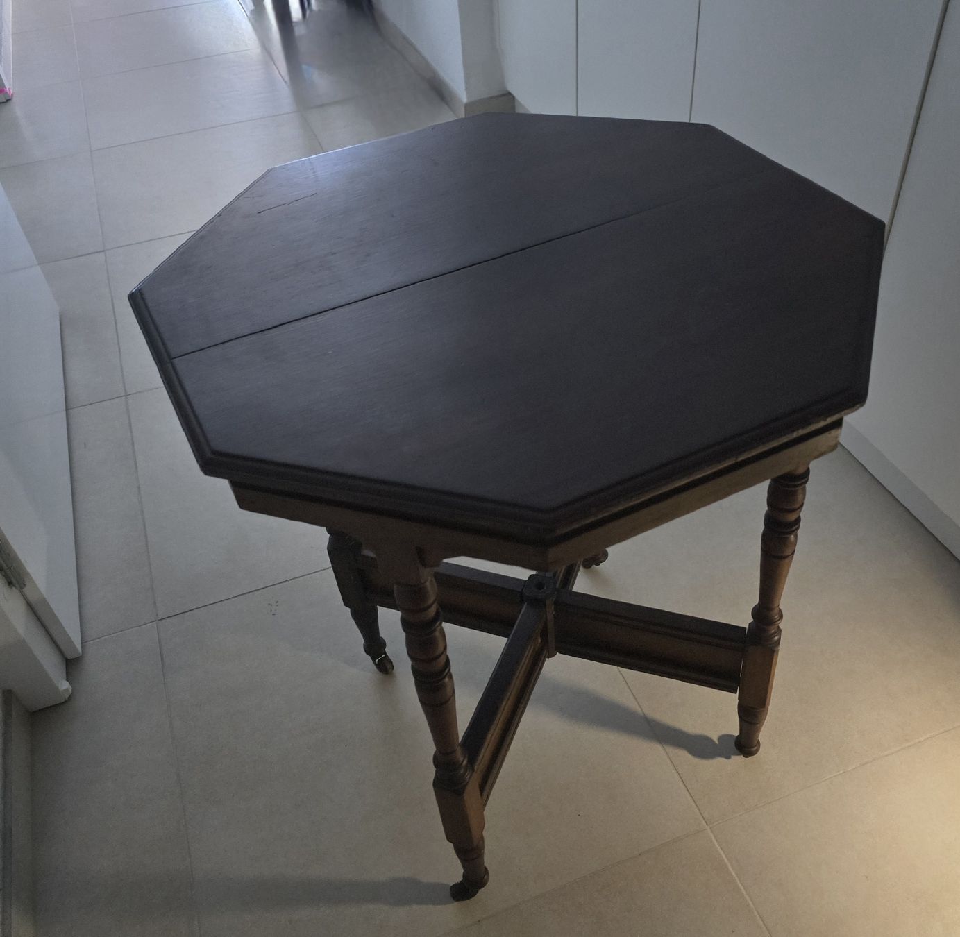 Tavoli: Table d'appoint octogonale antique – Usato da Vouvry venduto da Marr0 5