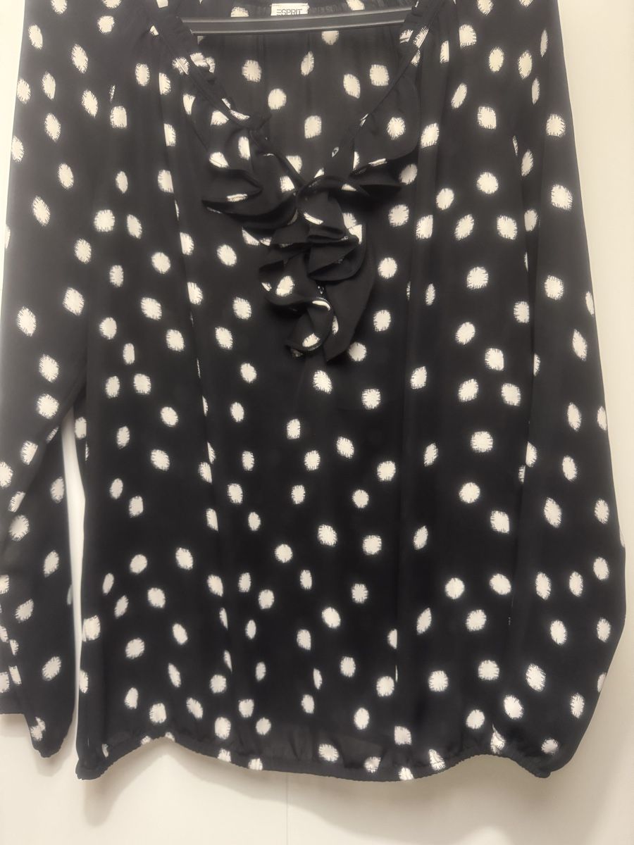 Camicette: Schwarzes Polka Dot Blusenshirt mit Rüsche, Grösse 40. – Nuovo (secondo la descrizione) da Kriens venduto da mav_hd9r