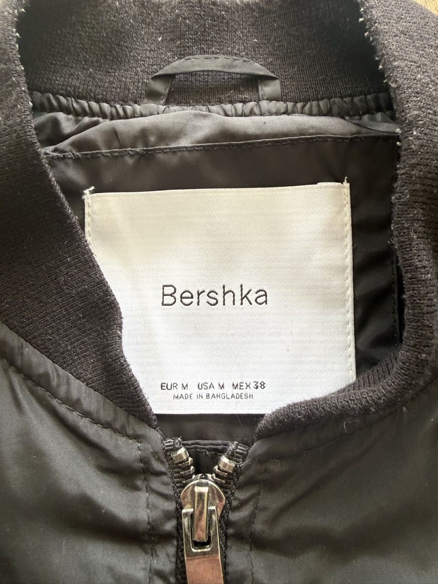 Bershka Giacche: Bershka Übergangsjacke Gr. M – Usato da Niederweningen venduto da roethlisbeme 1