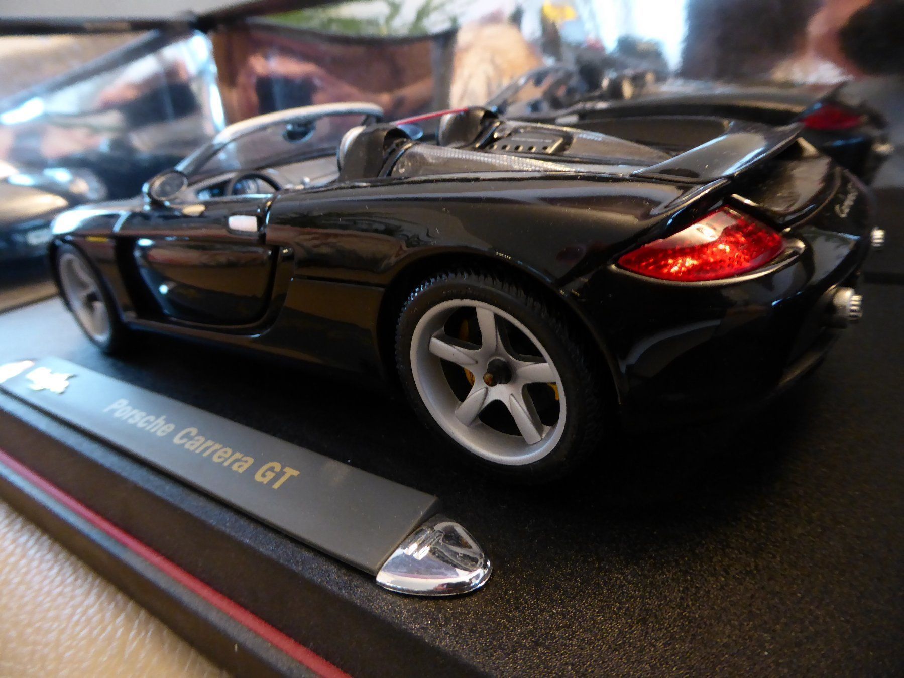 Porsche Modellautos: Porsche Carrera GT 1:18 – Neu (gemäss Beschreibung) aus Hettlingen von Zambole 3