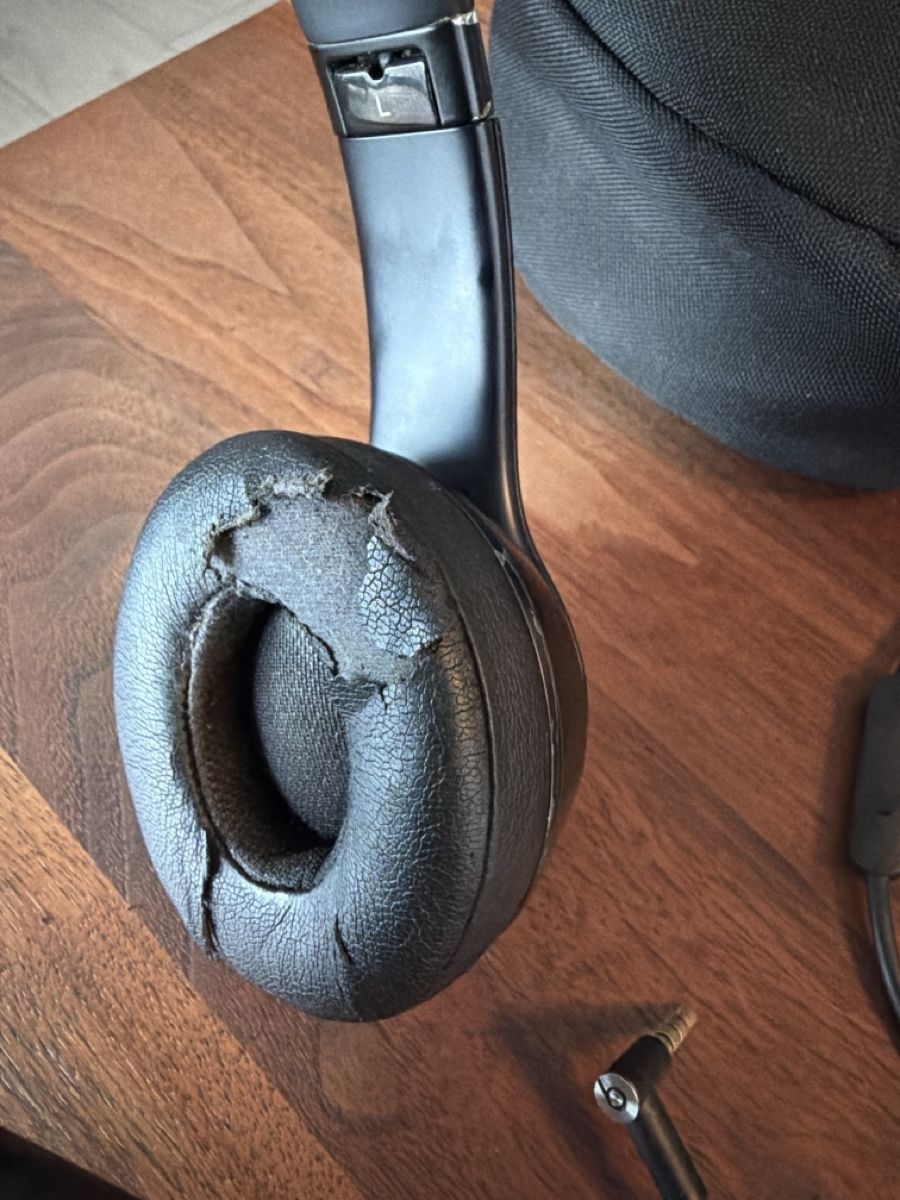 Beats Cuffie: Beats Solo3 Wireless Kopfhörer – Usato da Au ZH venduto da eac_gm25 2