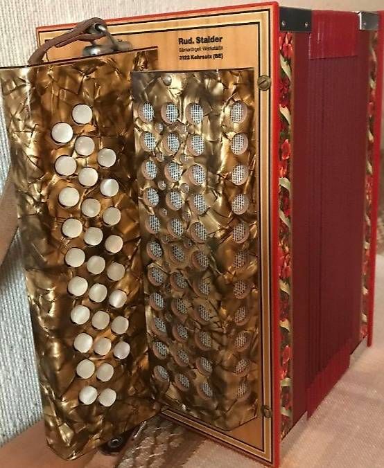 Strumenti musicali: Schwyzerörgeli – Usato da Interlaken venduto da Gazi44 1