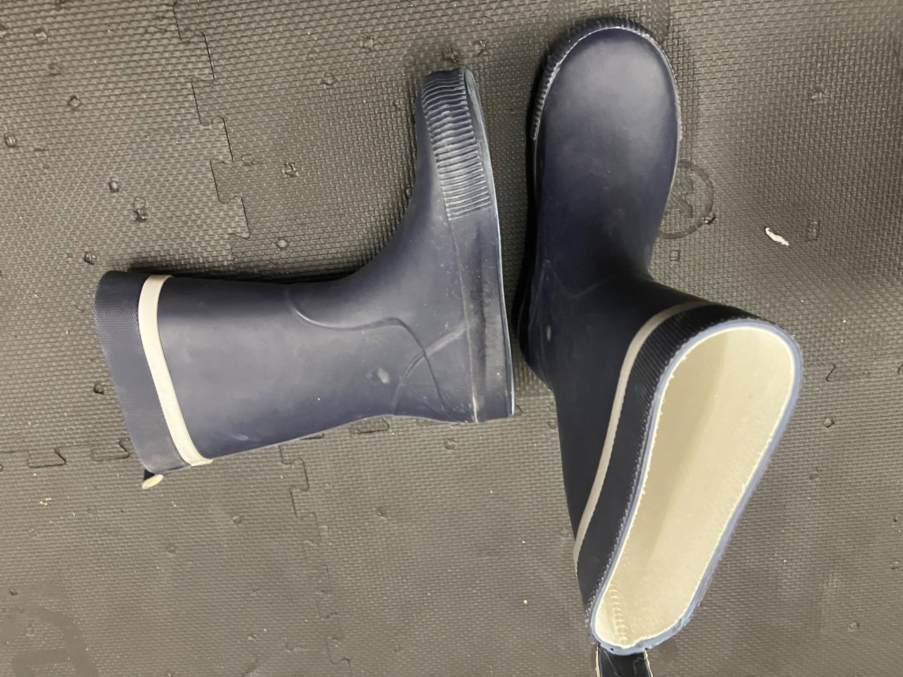 Scarpe da uomo: Gummistiefel 34/35 – Nuovo (secondo la descrizione) da Zürich venduto da the_2lsz
