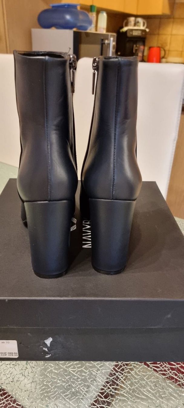 Navyboot Damenschuhe: Navyboot Gr. 40 – Neu und originalverpackt aus Luzern von Reni025 1