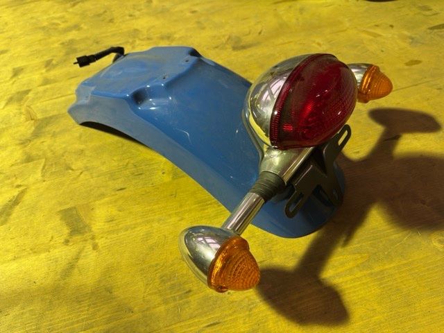 Triumph Tutti i ricambio per moto: Heck zu Triumph Bonneville – Usato da Helgisried venduto da apple-sigi 2