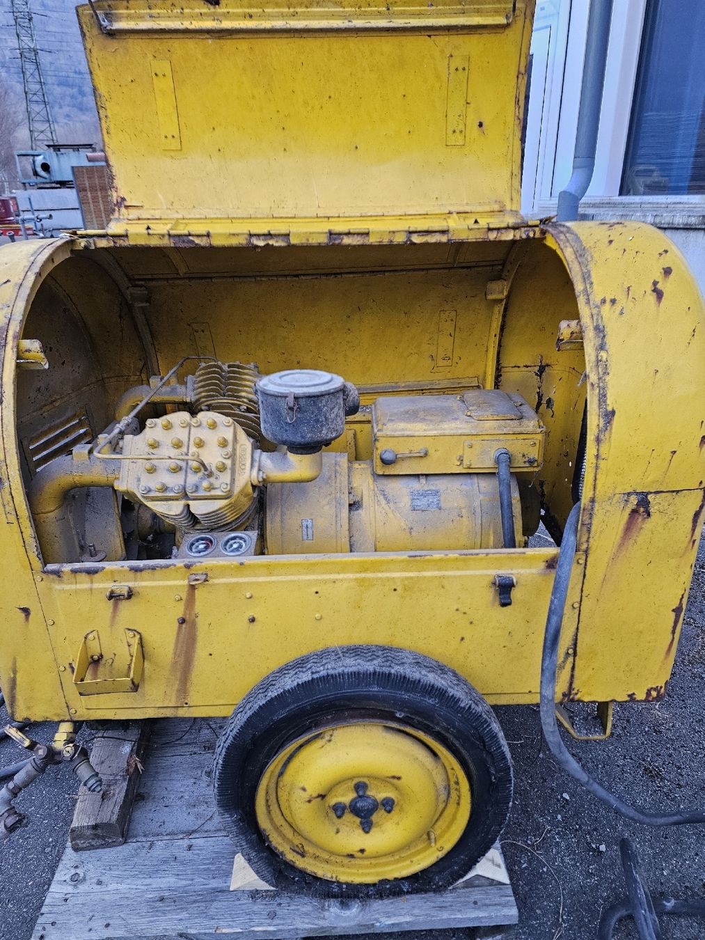 Compressori: Kompressor / Compresseur Pokorny Robot 380V JL – Difettoso da Collonges venduto da arashee 9