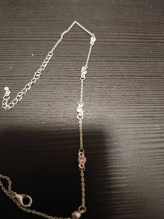 Catenine: Halskette mit Rosa steinchen – Usato da Altstätten SG venduto da sin_2ml6 2