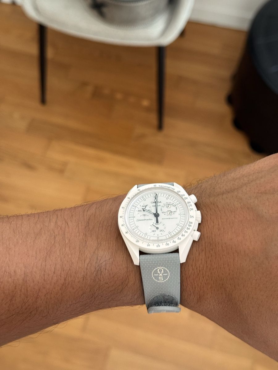 Swatch Uhren: Moonswatch Snoopy White  – Neu (gemäss Beschreibung) aus Morges von chr_w6nj 4
