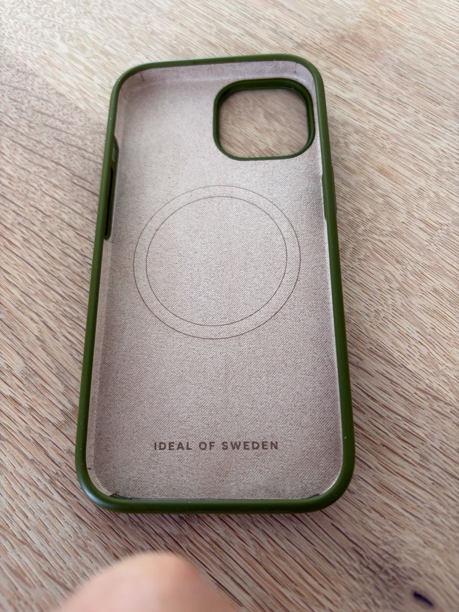 Cover & Protezioni schermo: 1 Schutzhülle iPhone 15 – Usato da Volketswil venduto da Car6 2