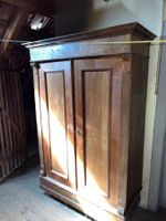 Schrank / Bauernschrank / Holzschrank
