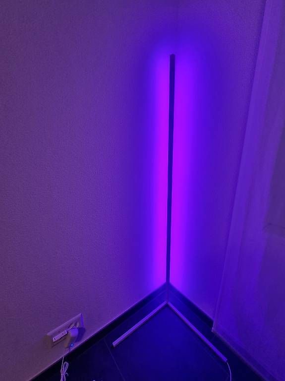 Lampade: LED Lampe – Usato da Staufen venduto da Puzzelii 2