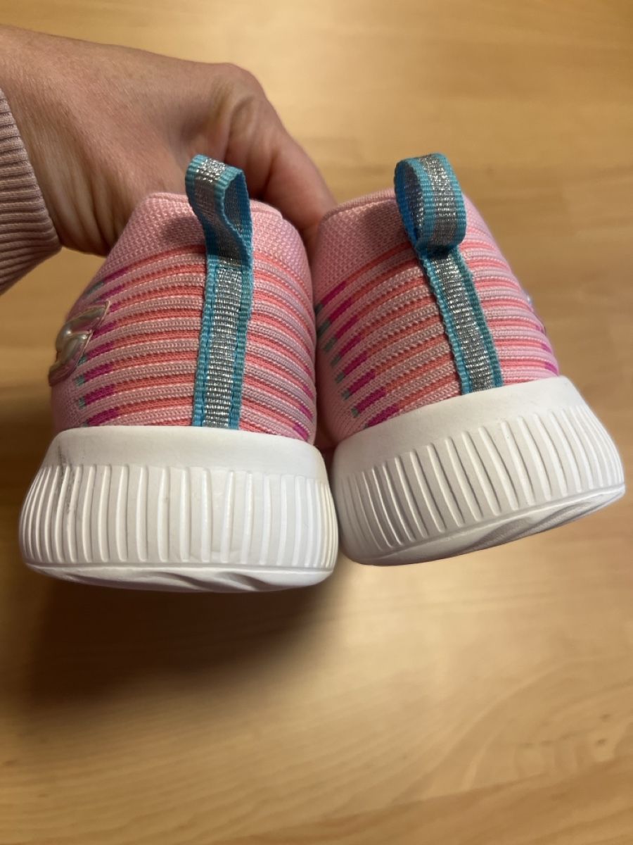 Skechers Scarpe per ragazze: Skechers Gr.36 – Usato da Laufen venduto da Nachlasverkauf 2