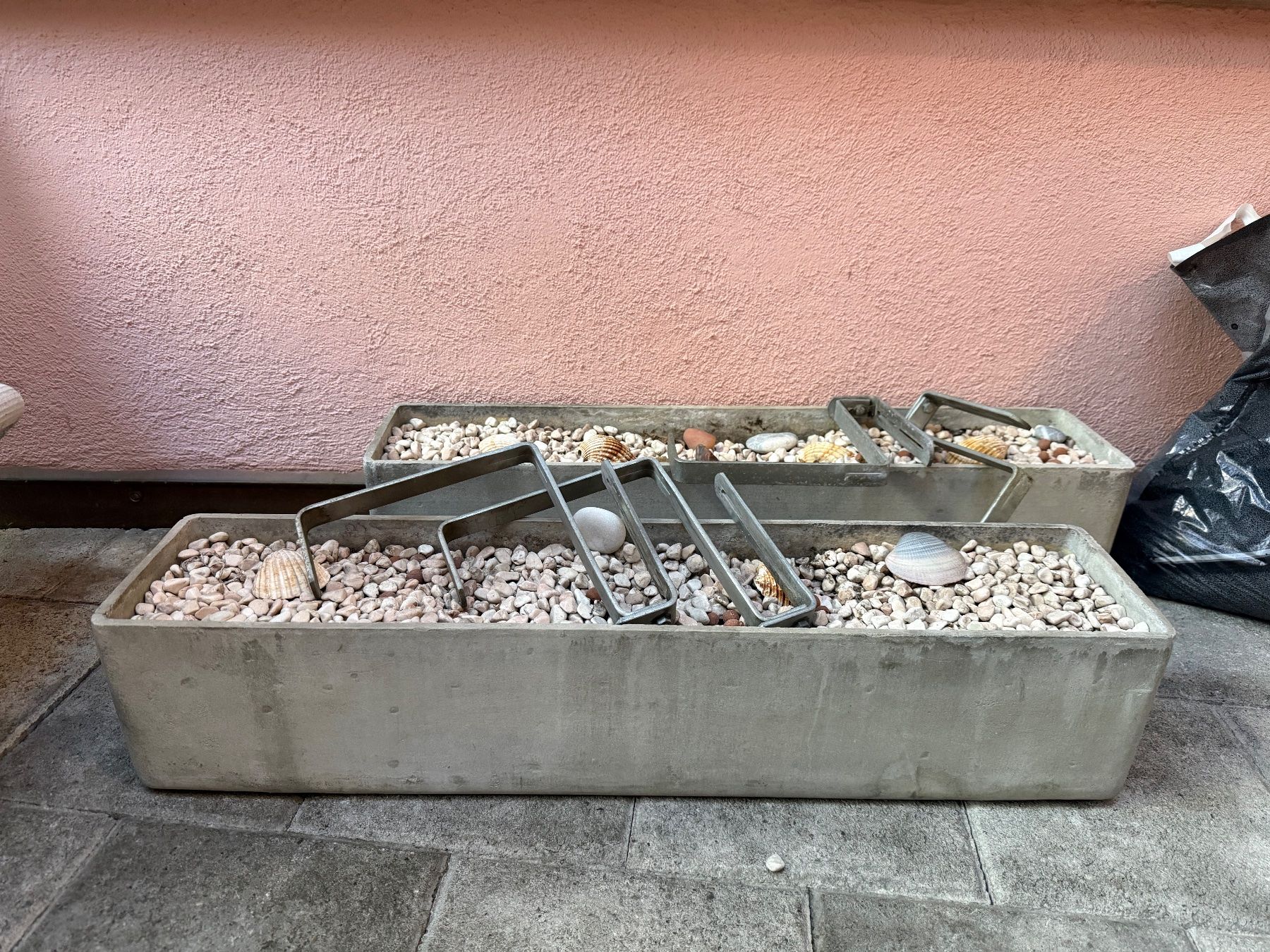 Eternit Vasi per fiori: 2 Blumenkästen Balkon – Usato da Winterthur venduto da juliab555