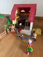 Playmobil Pferdestall mit Zubehör
