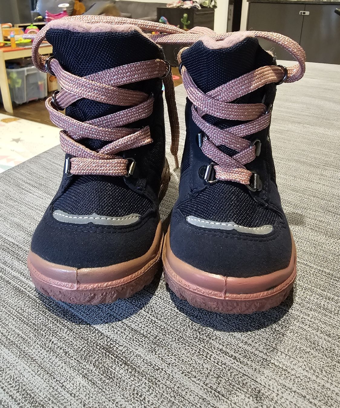 Superfit Schuhe für Mädchen: Schuhe Superfit Winterstiefel Gr 20 – Gebraucht aus Diepoldsau von Likily