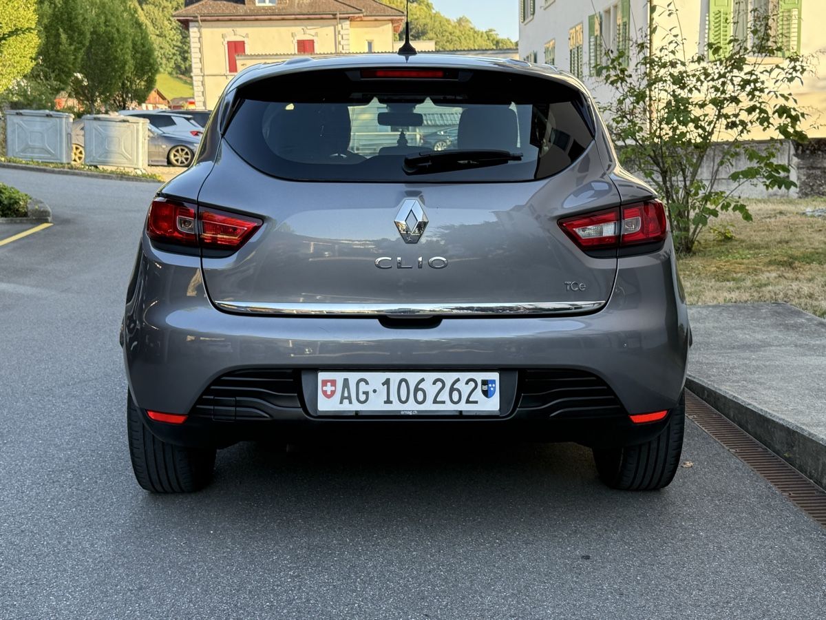 Renault Autos: RENAULT Clio 90 – D'occasion à Holderbank AG par CH-Holderbank 1