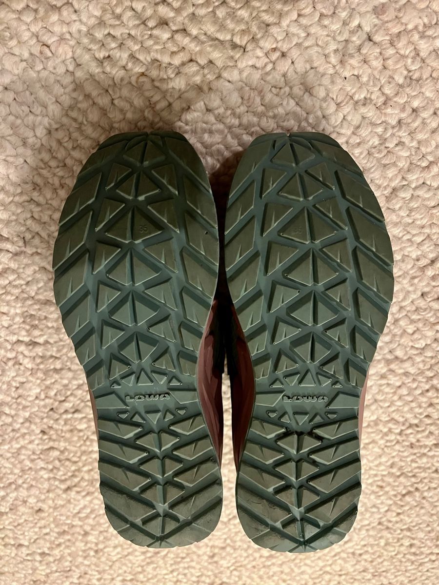 Lowa Scarpe da uomo: Chaussures de randonnée Lowa – Usato da Genthod venduto da Bilibi 7