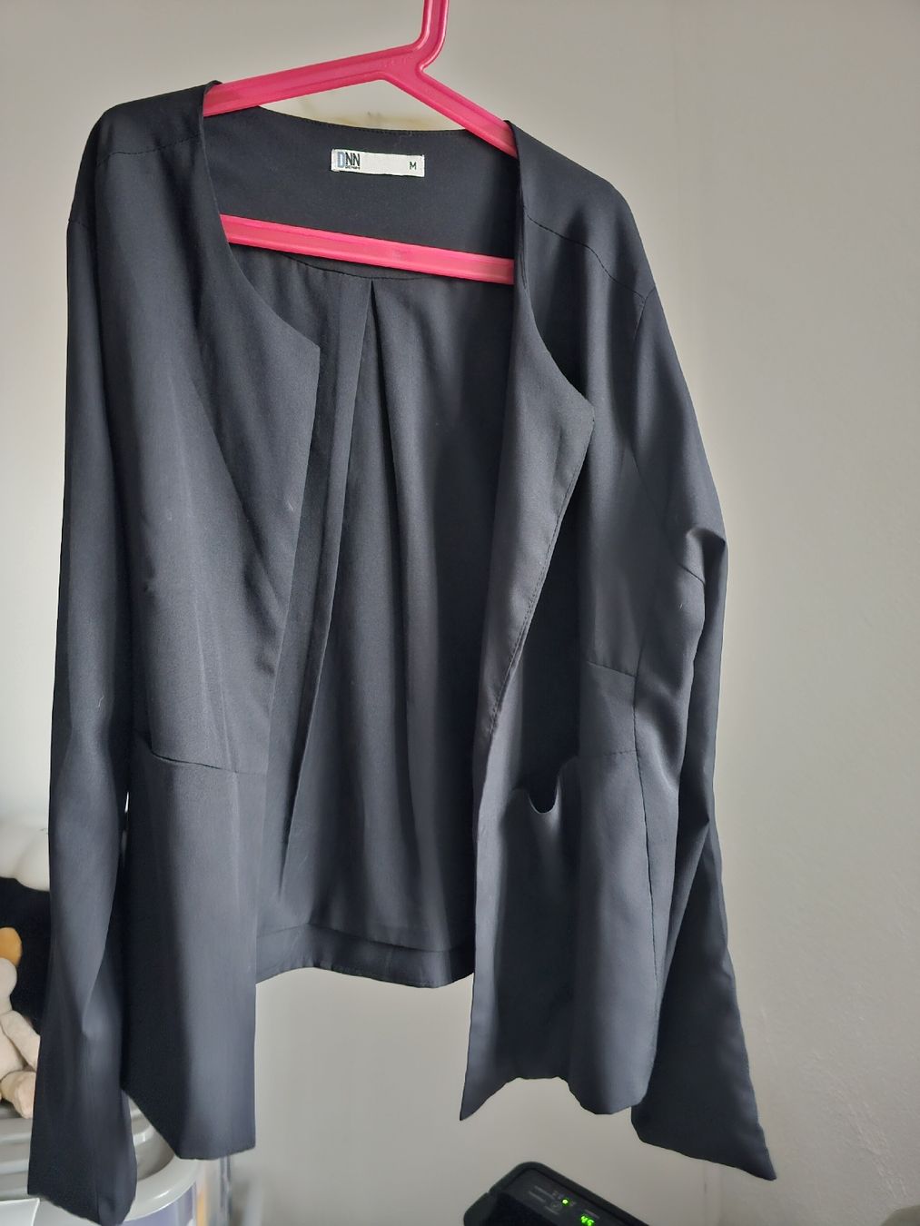 Gilet & Giacche senza maniche: Veste noire DNN élégante, taille M – Nuovo (secondo la descrizione) da Sornetan venduto da T.a333