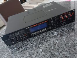 Roland VP 9000