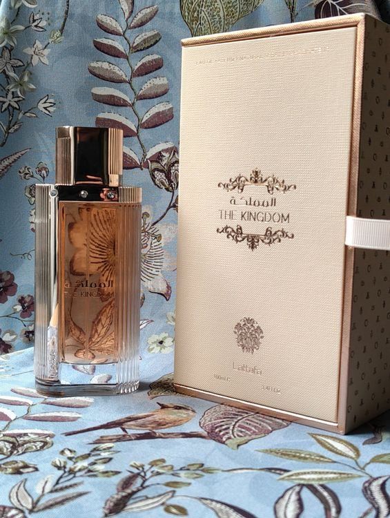 Lattafa Parfums & Eau de Toilette: Lattafa "The Kingdom" – D'occasion à Basel par Spooky_plants 1