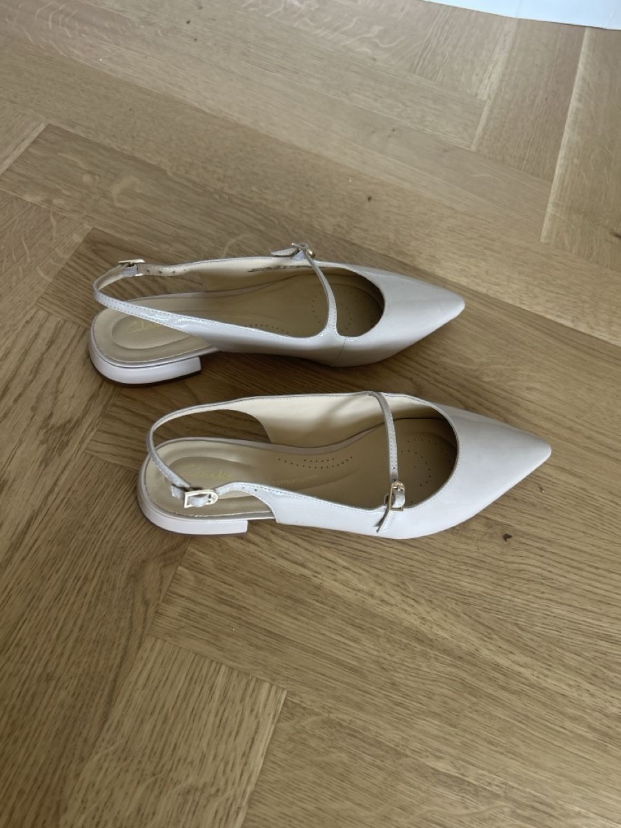 Scarpe da donna: Clarks Slingbacks – Nuovo (secondo la descrizione) da Lenzburg venduto da Quaefiebat