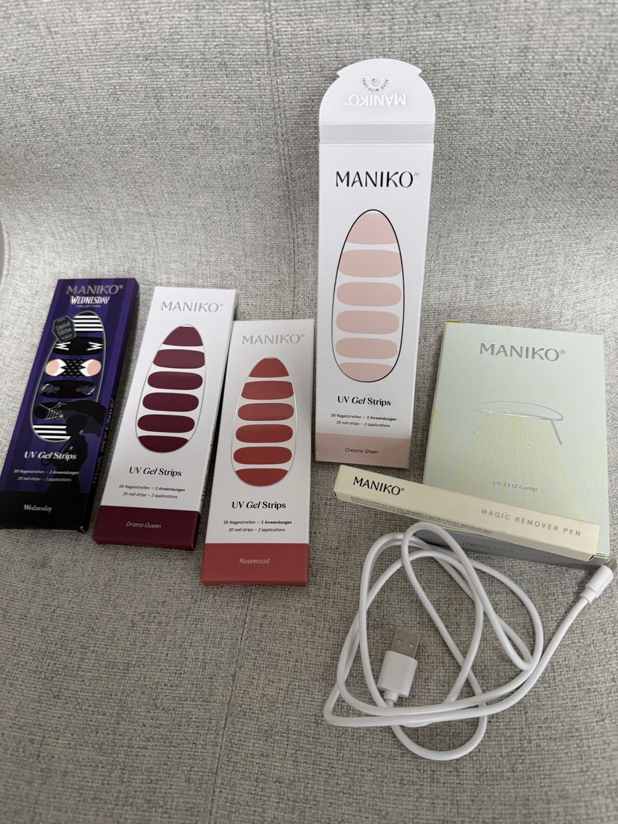 Maniko Smalto per unghie: Maniko Nails Set  – Usato da Bülach venduto da Murphy6