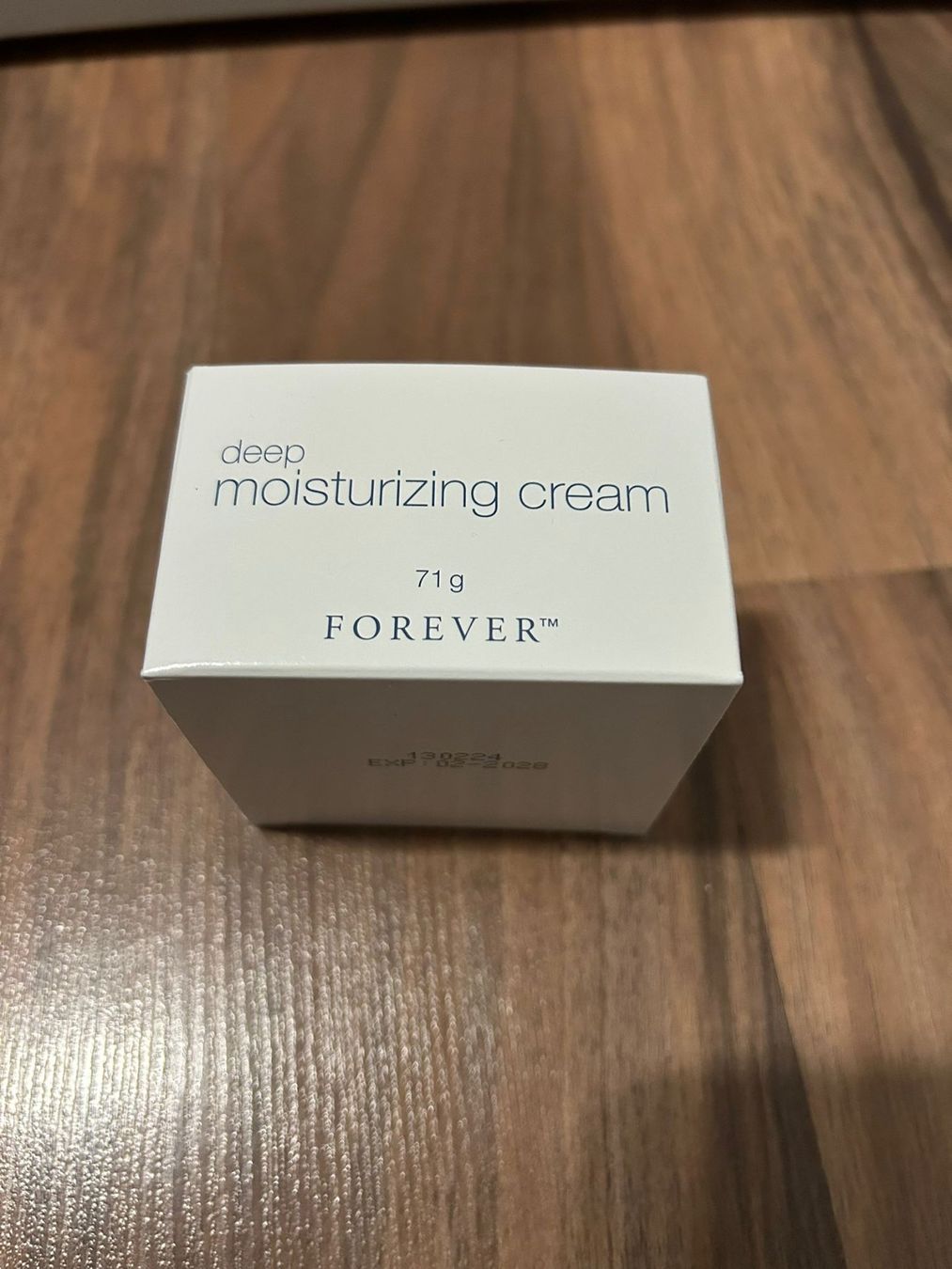 Cura del viso: Deep moisturizing cream – Usato da Oberurnen venduto da simgug 1