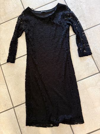 Spitzenkleid 