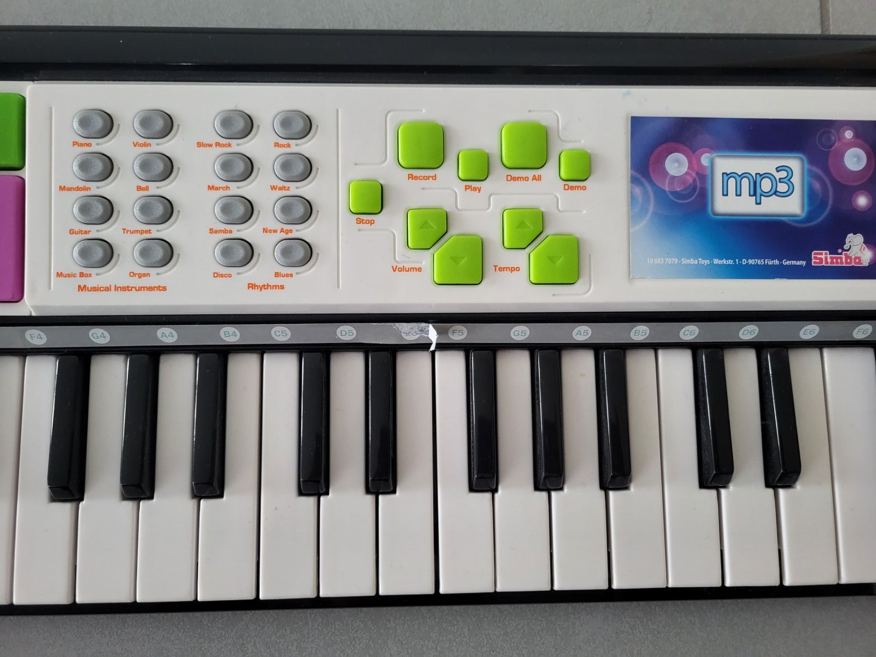 Giocattoli: Kinder-Keyboard MP3 von Simba – Usato da Boswil venduto da i12i 3