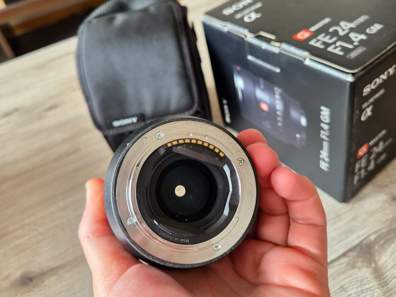 Sony Obiettivi: Sony FE 24mm f/1.4 GM – Usato da Winterthur venduto da Obada.el.bitar 2