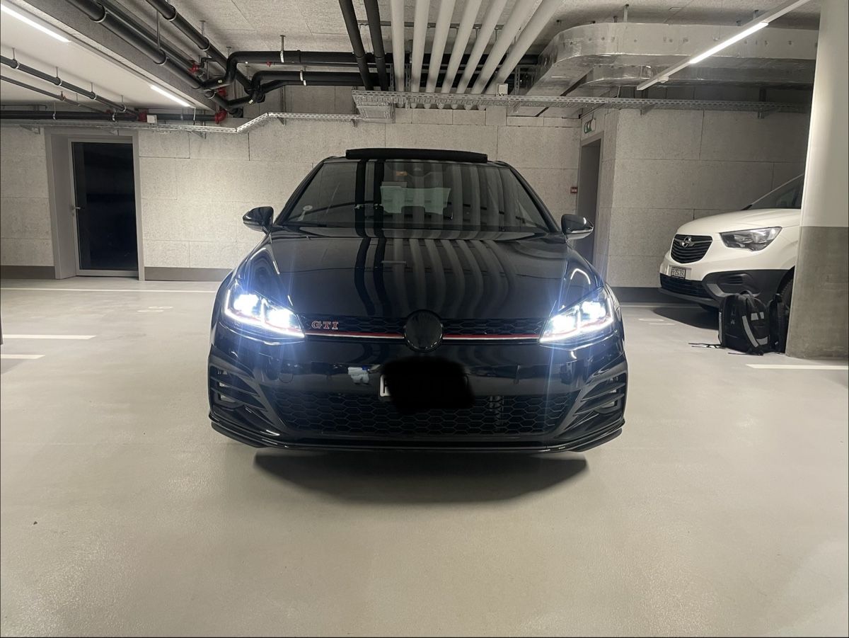 VW Automobili: Golf 7.5 Gti performance 2.0 245 ps – Usato da La Tour-de-Trême venduto da mar_2l6z 2