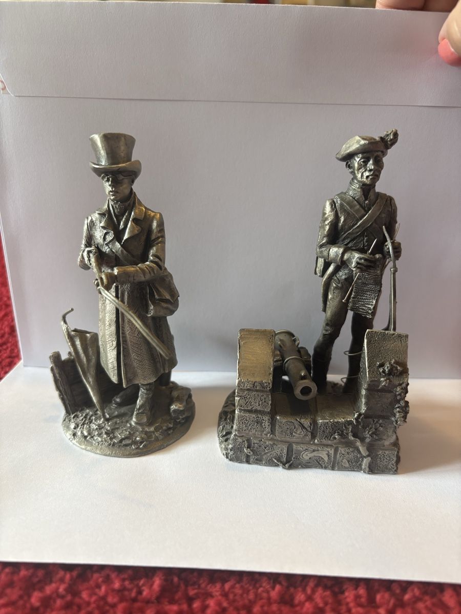 Figurines: 2figuren – D'occasion à Murten par Tzaugg 1
