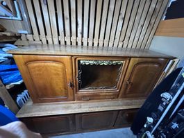 Ancien vaisselier rustique en bois massif