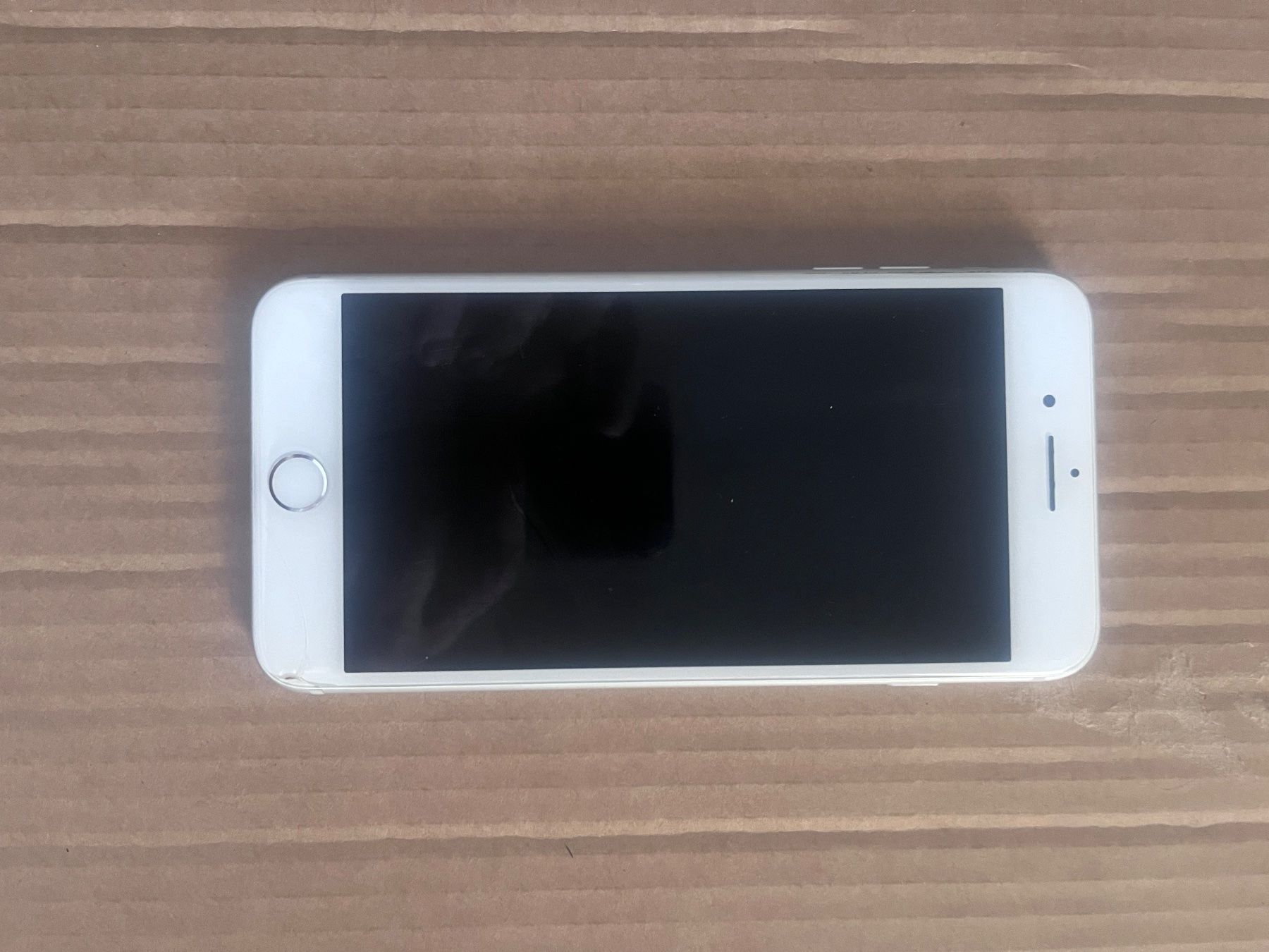 Apple Handys / Smartphones: Apple iPhone 7 Plus 128 GB, Silber – Gebraucht aus Wollerau von gerihuber