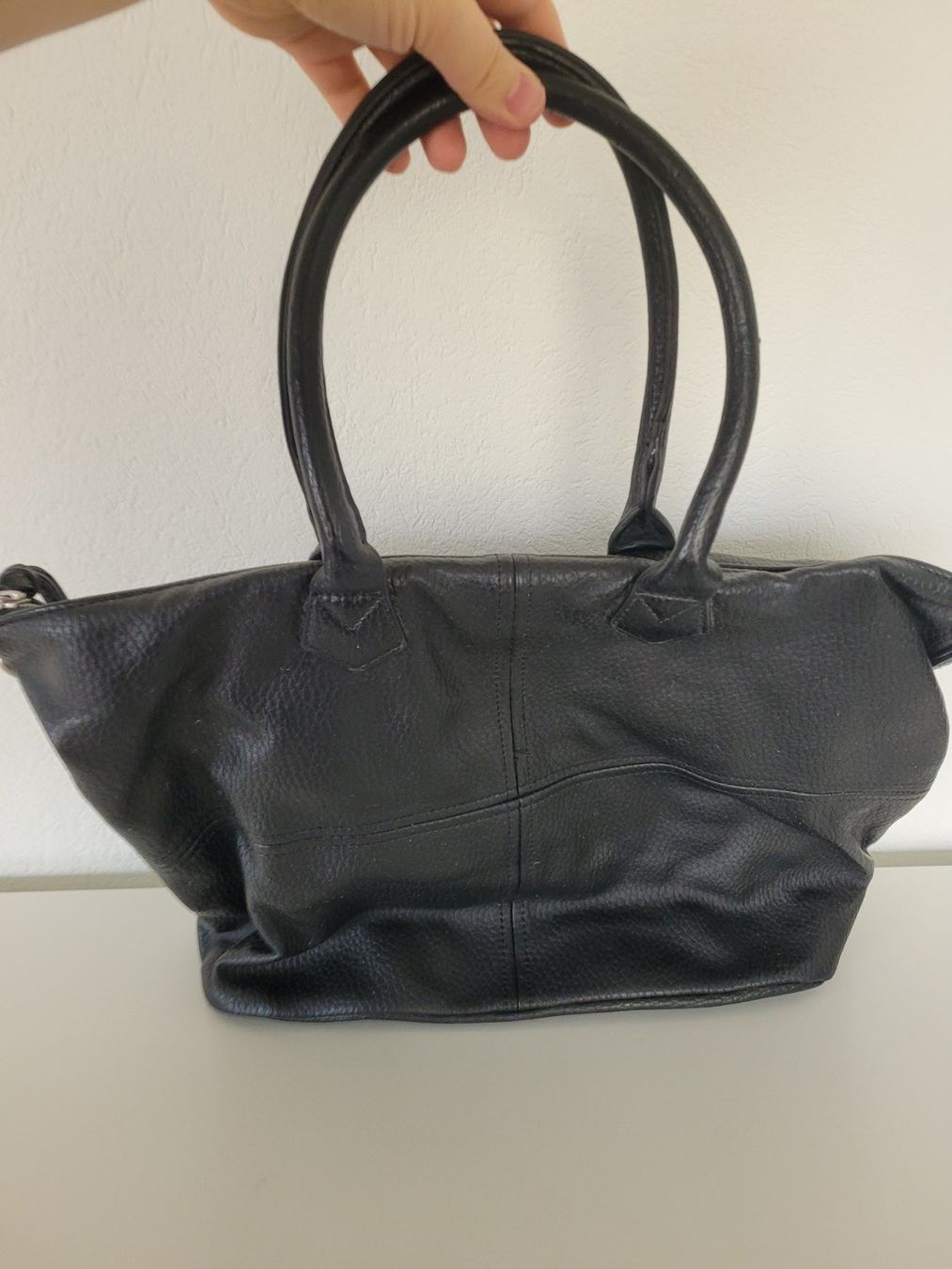 Borse da donna: Schwarze Tasche Shopper – Usato da Aarburg venduto da NDK 1