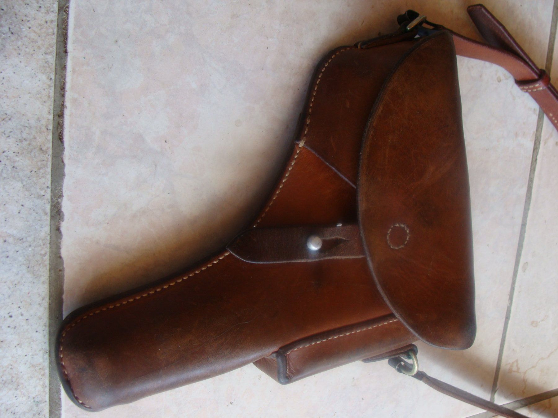 Schweizer Armee Armi bianche: Holster militaire pour le P 210 – Usato da Cuarny venduto da hen_g7hn
