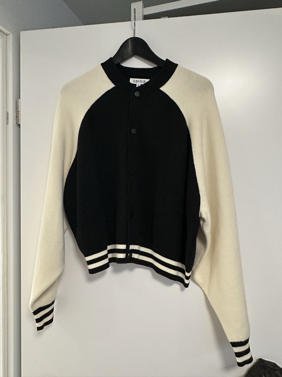 Giacche: College Jacke von Edited Gr. 34 NEU – Nuovo e nell'imballaggio originale da Muttenz venduto da Tschulietta_105