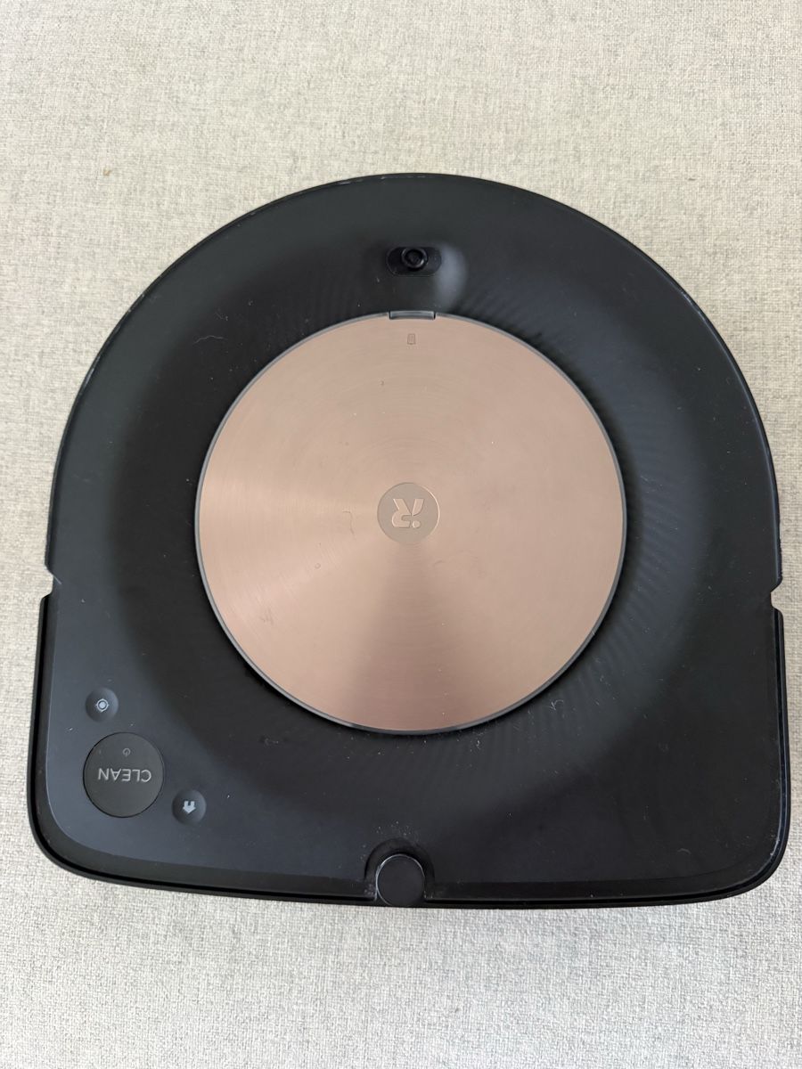 Aspirapolveri & Accessori: Roomba i7+ Robot Vacuum - Automatic Dirt Disposal! – Usato da Zürich venduto da pak_2ph9