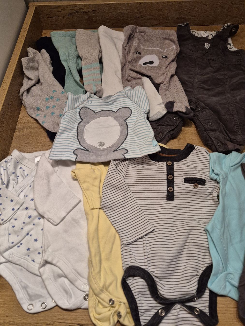 Kleiderpakete & -sets: Kleiderpaket Grösse 50/56 neutral/Junge – Gebraucht aus Walenstadt von Ani23 1